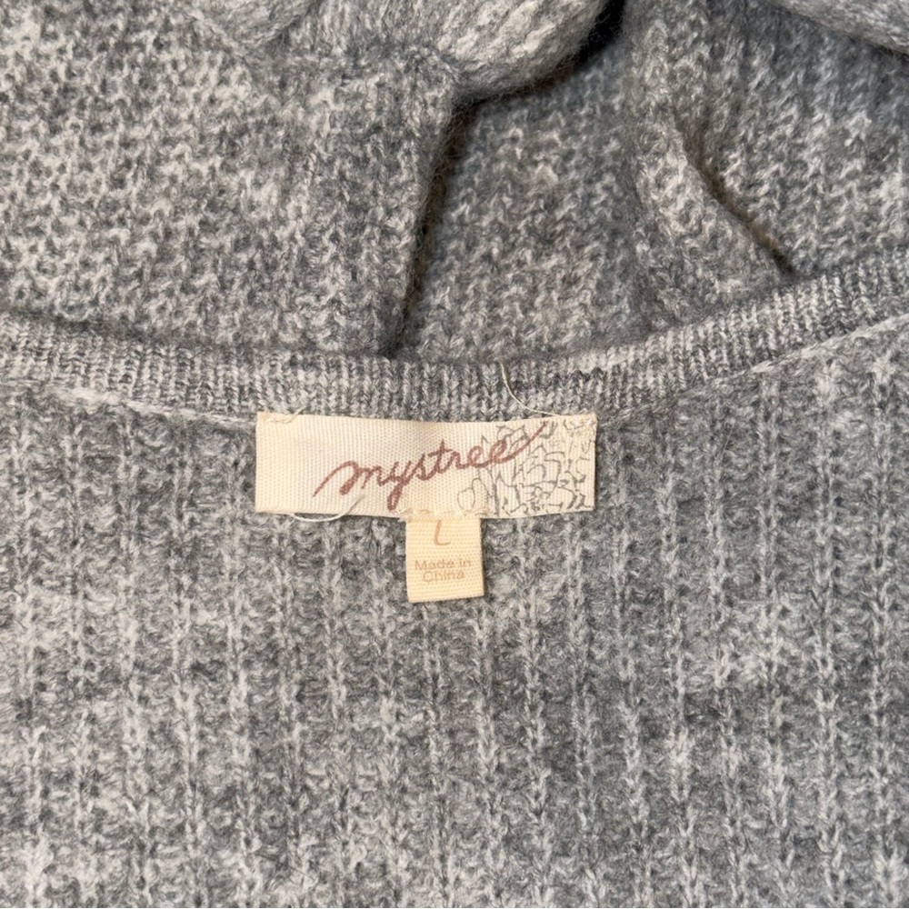 Mystree Gray Ruffle Sleeve Sweater NWOT - Picture 5 of 14